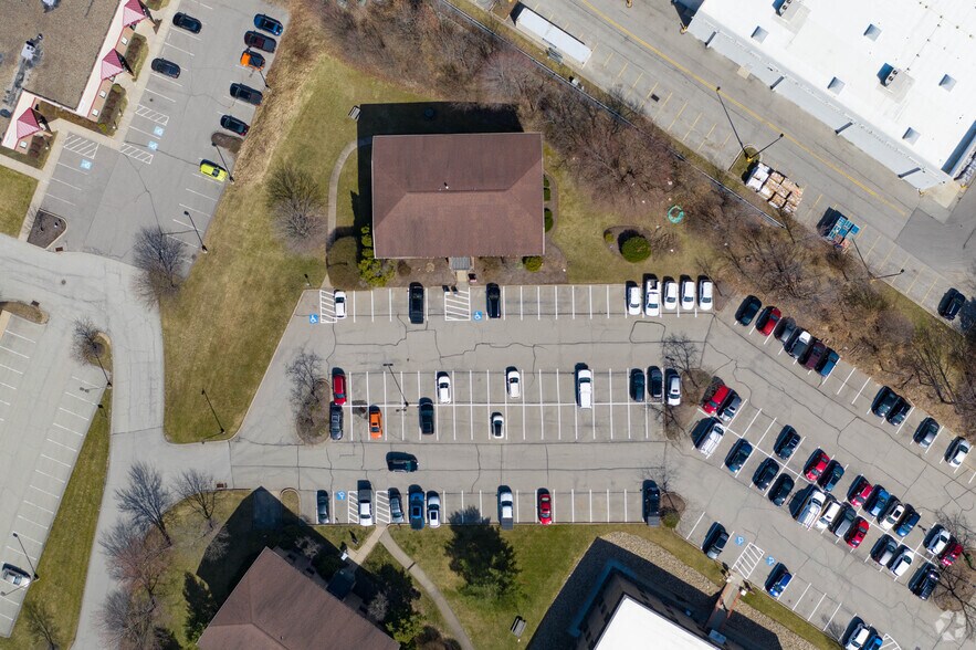 More Photos Of 217 Executive Dr, Cranberry Township Office For Sale