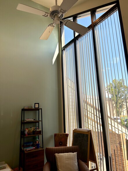 More Photos Of 3821-3859 Farragut Ave, Kensington Office For Sale
