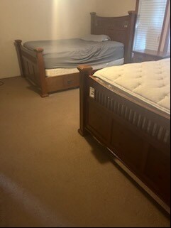 More Photos Of 1080 85 hwy, Dilley Multifamily For Lease