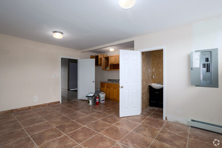 More Photos Of 854-856 Landis Ave, Pittsgrove Township Salem General Retail For Sale