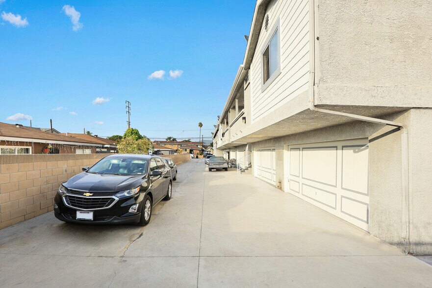 More Photos Of 6014 Ferguson Dr, Commerce Apartments For Sale