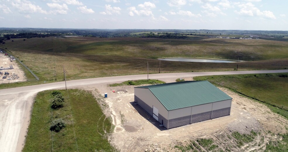 More Photos Of Industrial Park Rd, Cadiz Warehouse For Lease