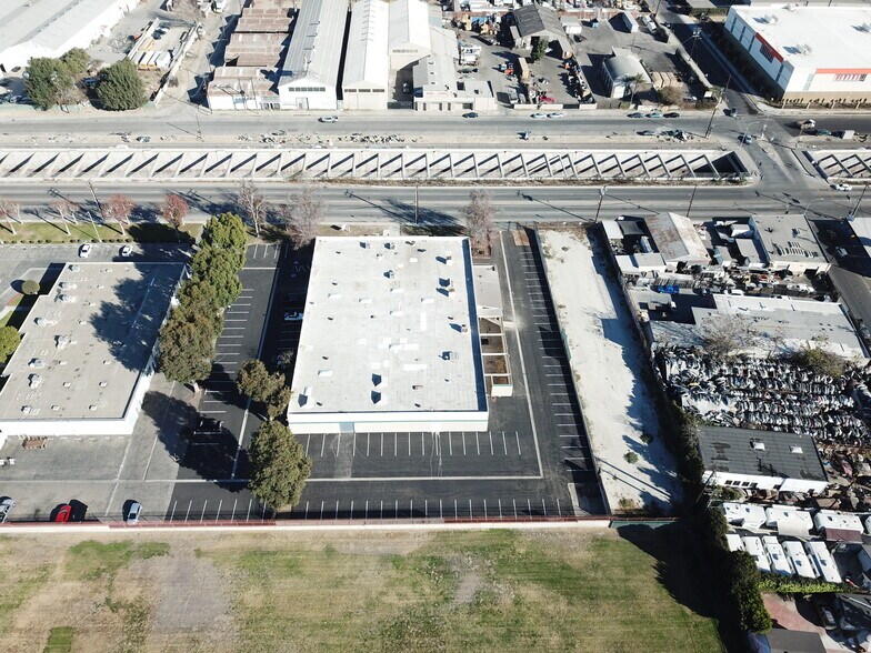 More Photos Of 3111 N Alameda St, Compton Industrial For Sale