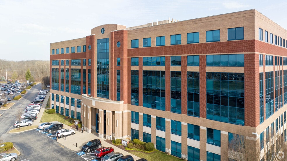 More Photos Of 10300 Ormsby Park Pl, Louisville Unknown For Lease