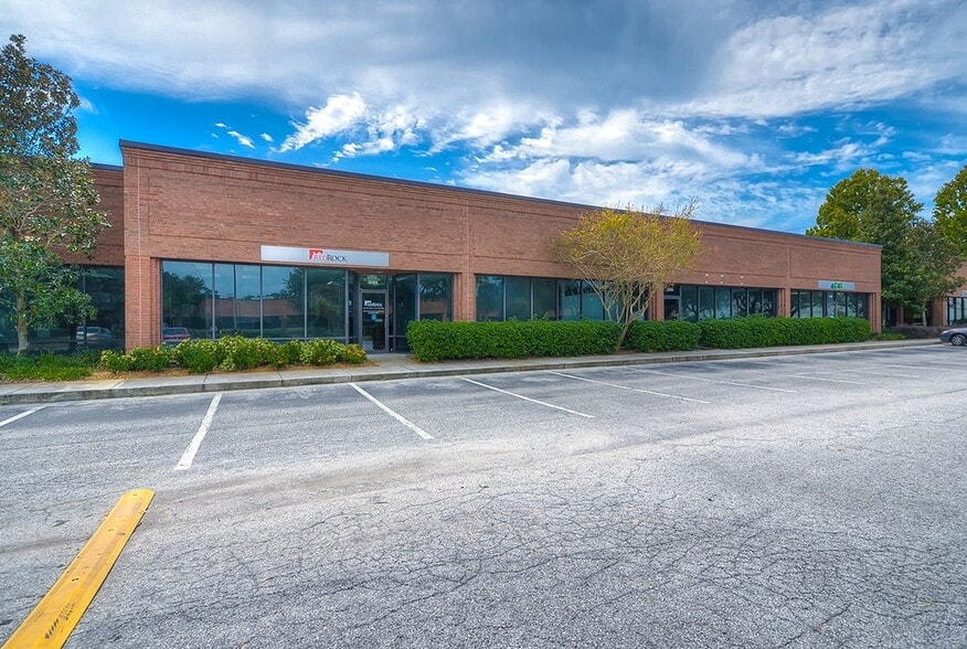 Primary Photo Of 8152-8198 Woodland Center Blvd, Tampa Research And Development For Lease