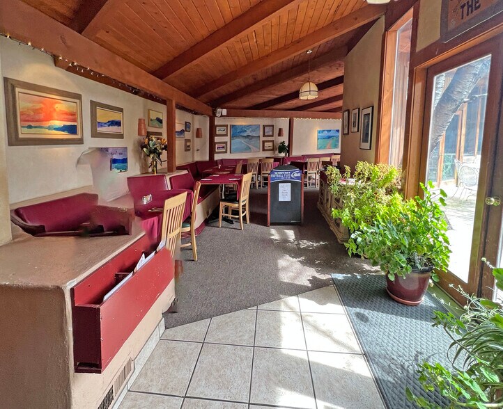 More Photos Of 1005 S St Francis Rd, Santa Fe General Retail For Sale