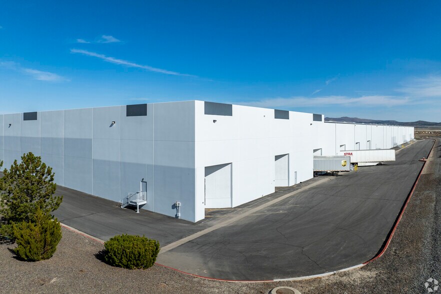 More Photos Of 14525 Industry Cir, Reno Distribution For Lease