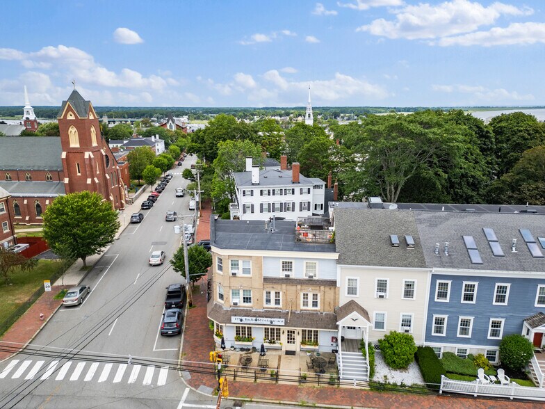 More Photos Of 140 High St, Newburyport Restaurant For Sale