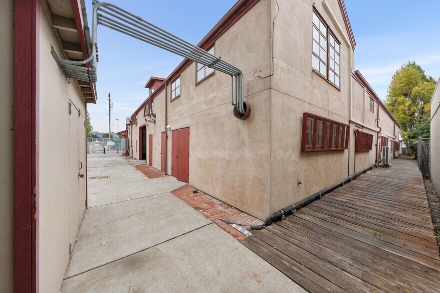 More Photos Of 253 S 25th St, Richmond Flex For Sale