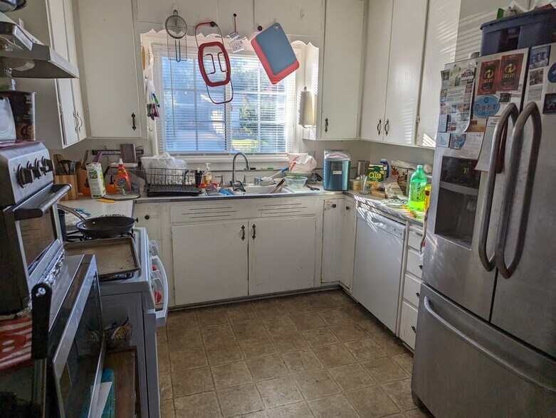 More Photos Of 11367 San Juan St, Loma Linda Multifamily For Sale