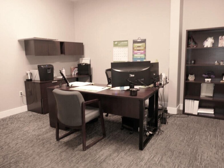 More Photos Of 5641 N Washington St, Denver Manufacturing For Lease