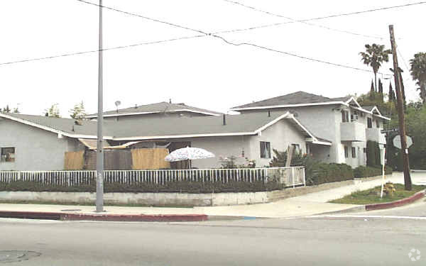 Primary Photo Of 13901 Burbank Blvd, Sherman Oaks Apartments For Sale