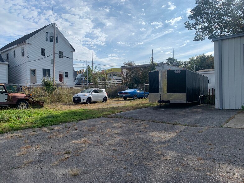 More Photos Of 41R Central St, East Bridgewater Auto Repair For Sale