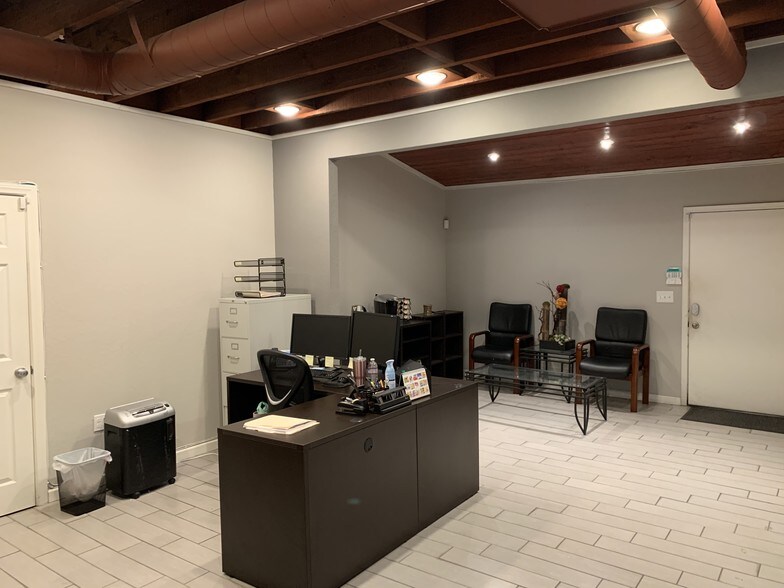 More Photos Of 6262 Beach Blvd, Buena Park Office Residential For Sale