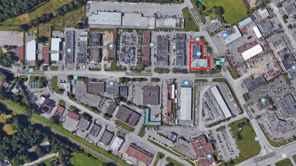 More Photos Of 15 Grenfell Cres, Ottawa Warehouse For Lease