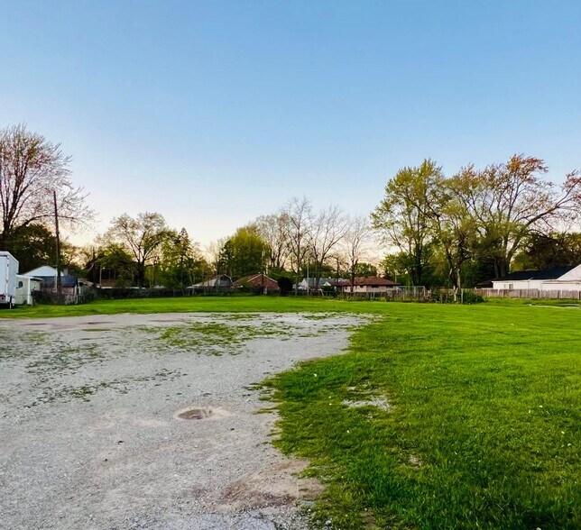 More Photos Of 1850 W Alexis Rd, Toledo Land For Sale