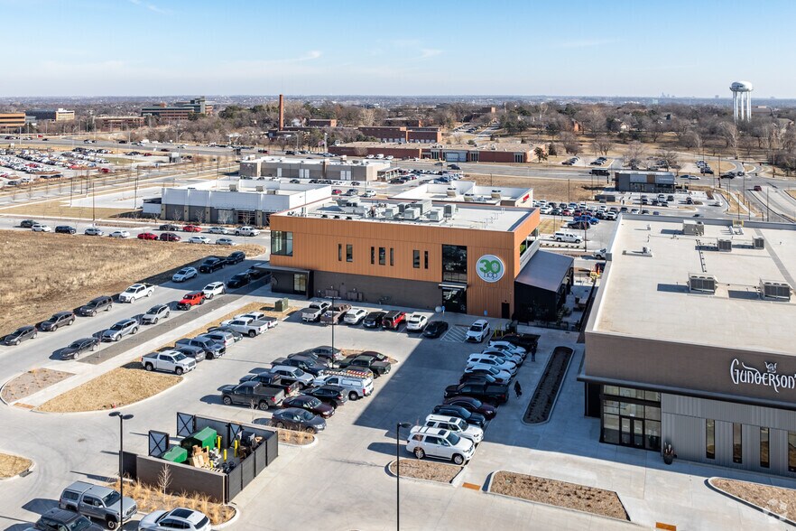 More Photos Of 114-118 N 145th St, Omaha General Retail For Sale