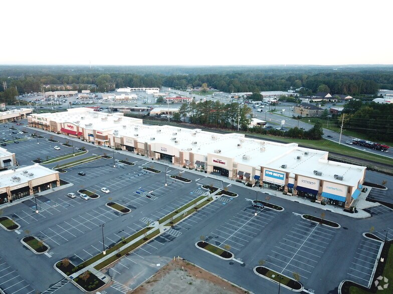 More Photos Of 2000 Skibo Rd, Fayetteville Unknown For Sale
