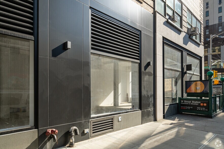 More Photos Of 575 Avenue of the Americas, New York Apartments For Lease