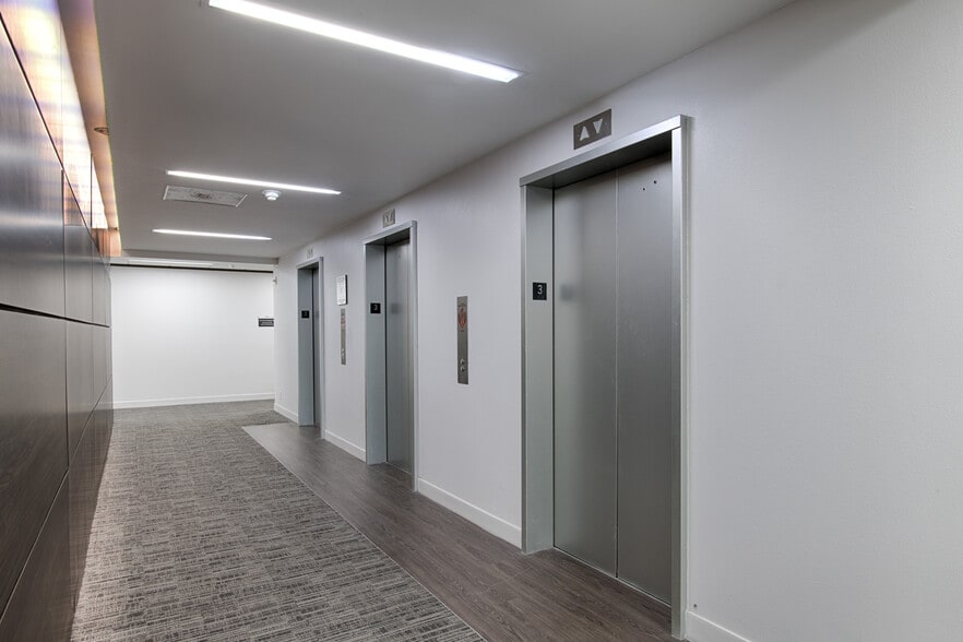 More Photos Of 5944 Luther Ln, Dallas Office For Lease