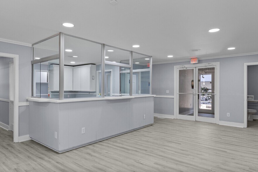 More Photos Of 208 Penny Ln, Morehead City Medical For Sale