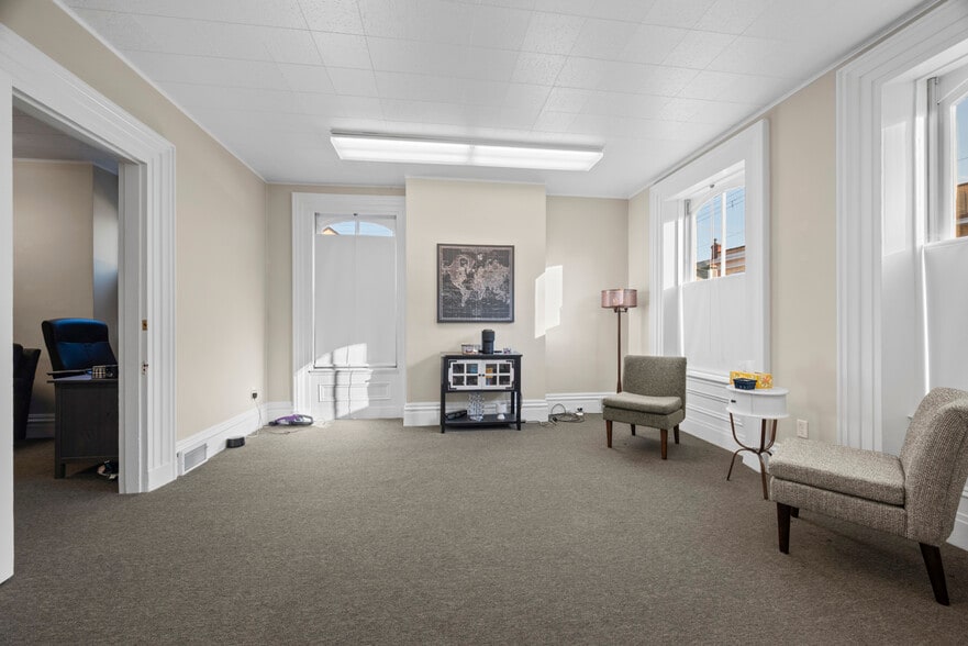 More Photos Of 258 42nd St, Pittsburgh Office For Sale