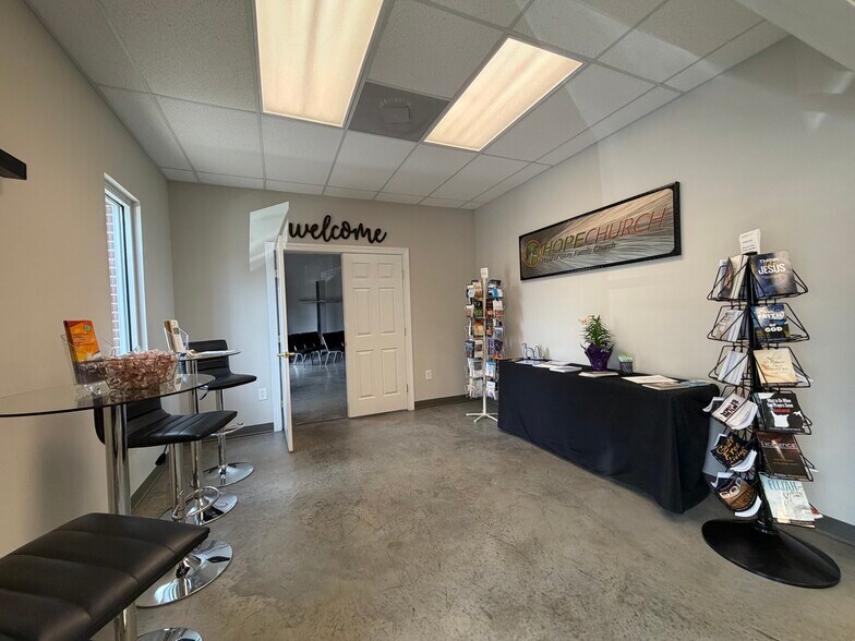 More Photos Of 2020 Independence Commerce Dr, Matthews Flex For Lease