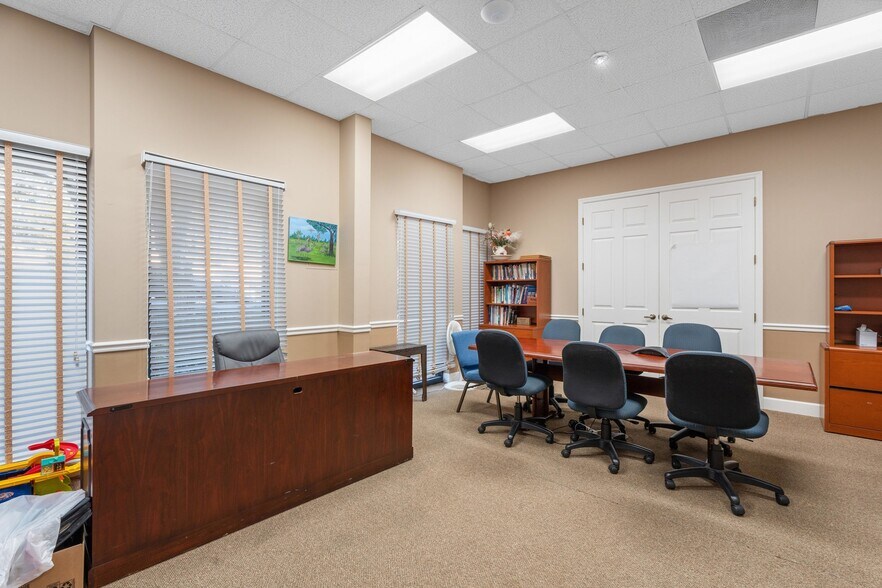 More Photos Of 2580-2590 SE Willoughby Blvd, Stuart Schools For Sale