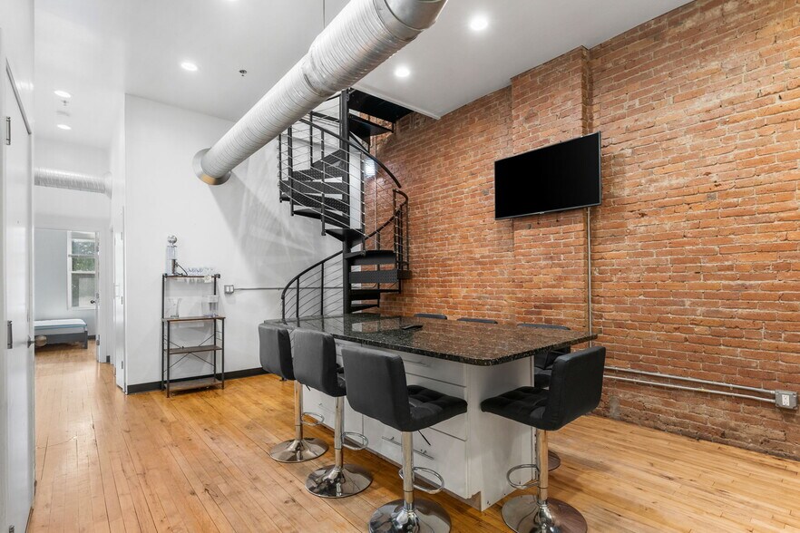 More Photos Of 123 Court St, Binghamton Apartments For Sale