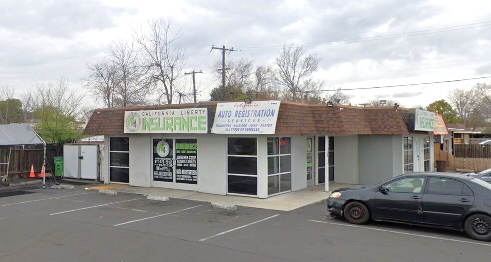 More Photos Of 2201 El Camino Ave, Sacramento Storefront Retail Office For Lease