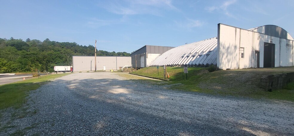 More Photos Of 101 Terence Dr, Pleasant Hills Industrial For Lease