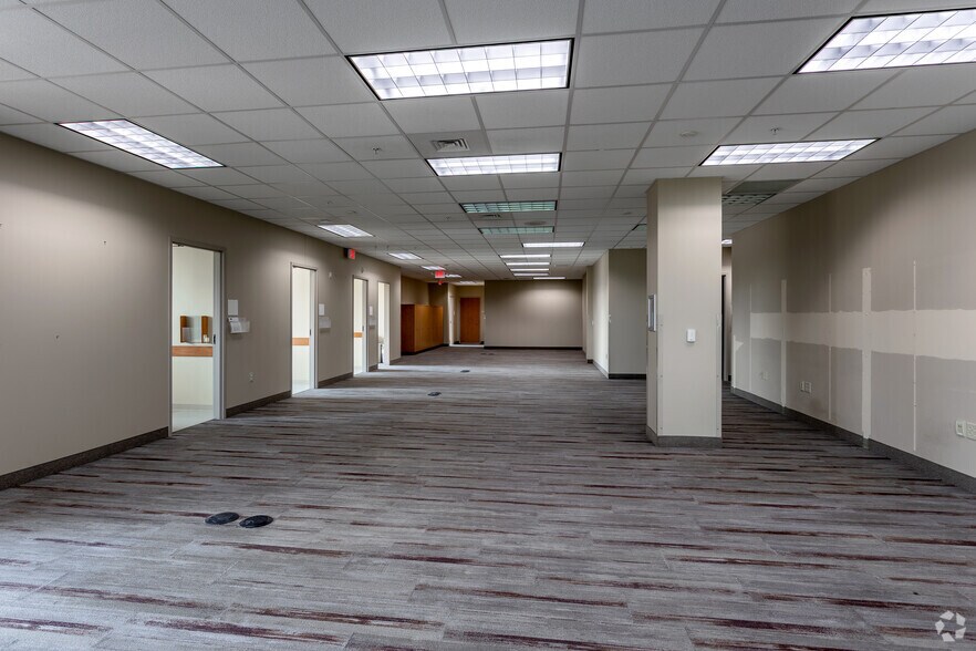 More Photos Of 2251 Connecticut Ave S, Sartell Medical For Lease