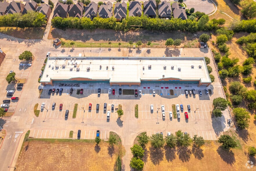 More Photos Of 2122 Rufe Snow Dr, Keller General Retail For Sale