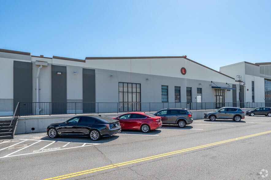 More Photos Of 5008-5050 Luce Ave, Mcclellan Light Distribution For Lease