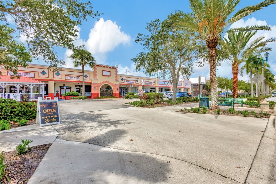 More Photos Of 702 Park Ave, West Palm Beach Unknown For Lease