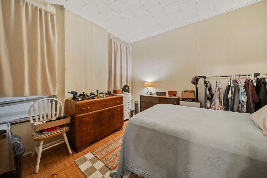 More Photos Of 2236 W 19th St, Chicago Apartments For Sale