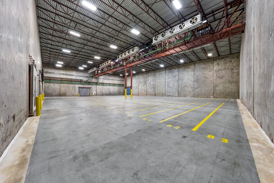 More Photos Of 661 S Fir St, Medford Refrigeration Cold Storage For Lease