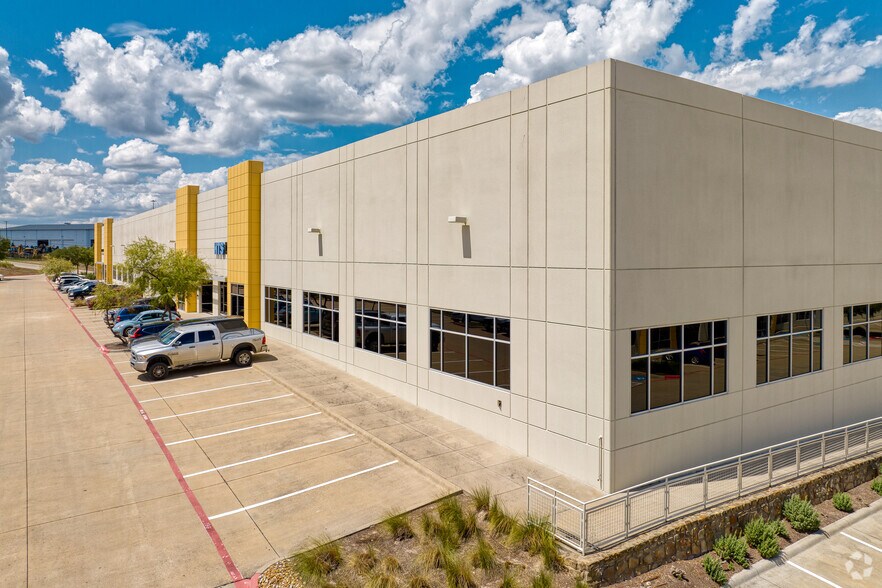 More Photos Of 2251 Picadilly Dr, Austin Warehouse For Lease