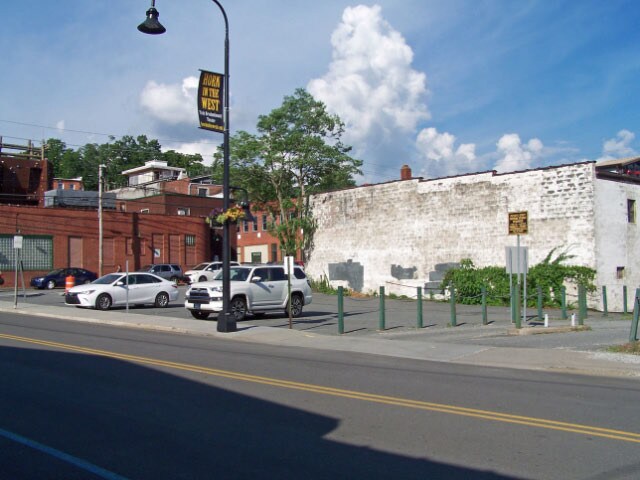 More Photos Of 174 S Depot St, Boone Restaurant For Sale