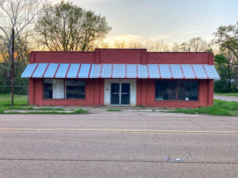 Primary Photo Of 302 S Louise St, Atlanta Light Manufacturing For Sale