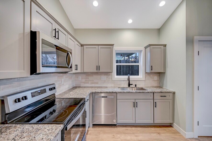 More Photos Of 627-629 Prescott ave, Scranton Multifamily For Sale