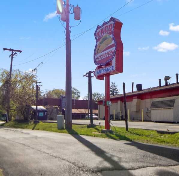 More Photos Of 3634 Central Ave, Lake Station Fast Food For Sale