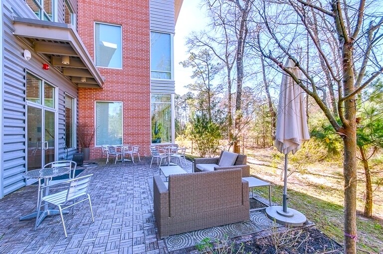More Photos Of 8350 Ashlane Way, The Woodlands Medical For Lease