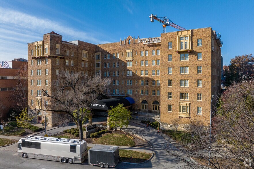 More Photos Of 4600 Mill Creek Pky, Kansas City Hotel For Lease