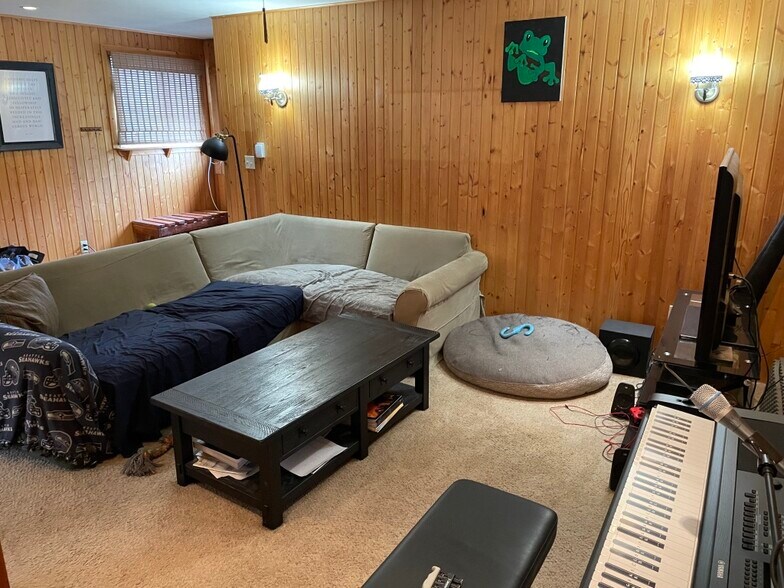 More Photos Of 9809 Valley Grove Dr, Lolo Freestanding For Sale