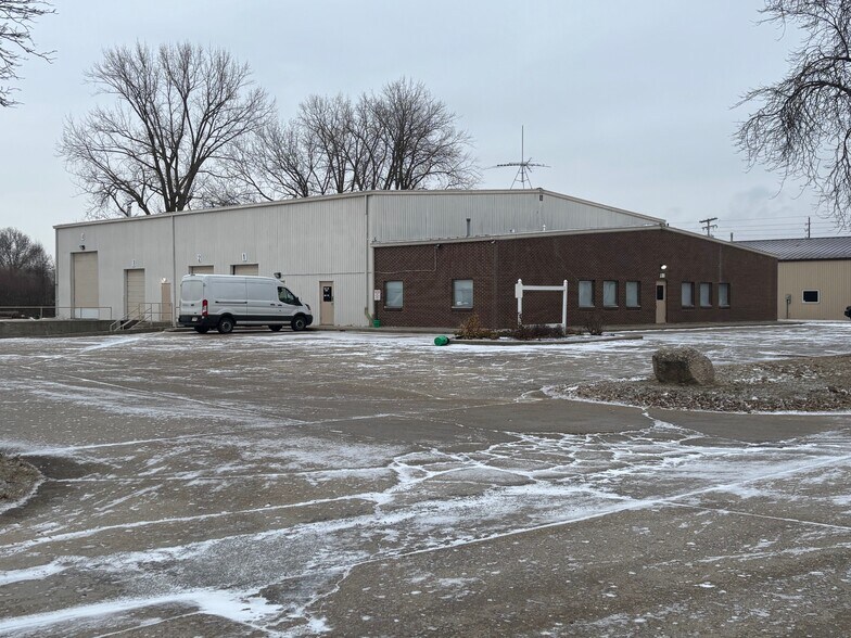 Primary Photo Of 100 Creasy Ct, Lafayette Industrial For Lease