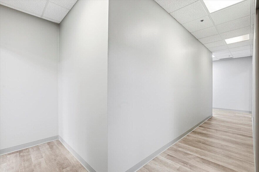 More Photos Of 2252 Killearn Center Blvd, Tallahassee Office For Lease