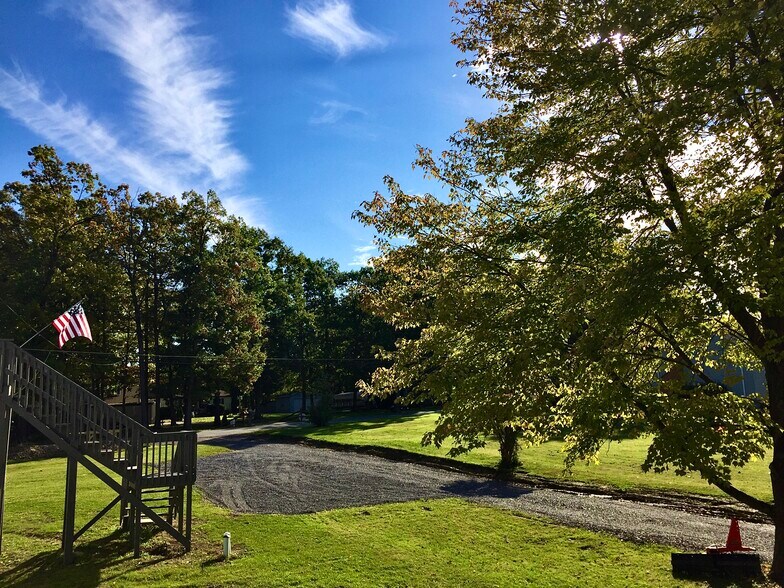 More Photos Of 147 Georgetown Rd, Beaver Falls Apartments For Sale