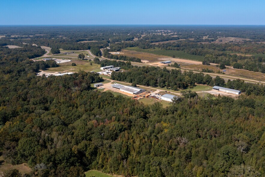 More Photos Of 1485 Industrial Dr, Bolton Warehouse For Lease