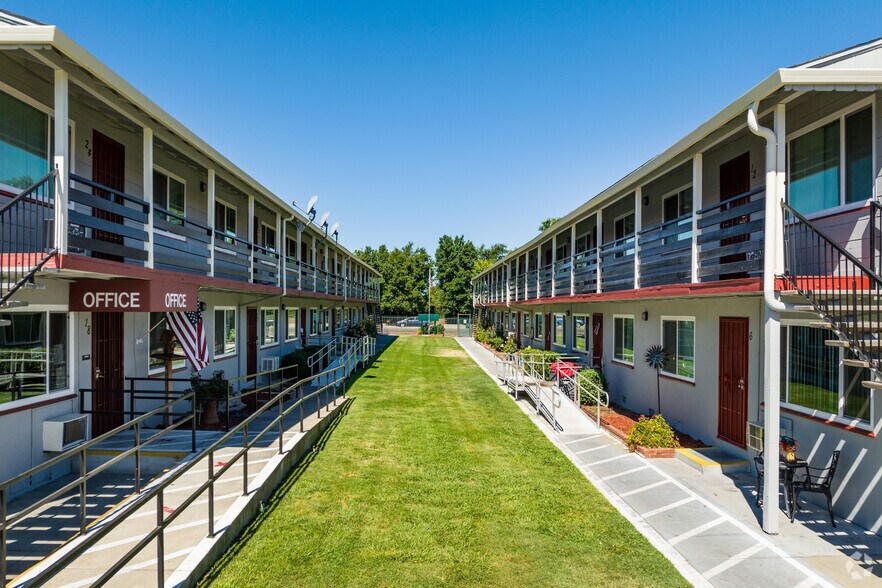 More Photos Of 2928 Watt Ave, Sacramento Apartments For Sale